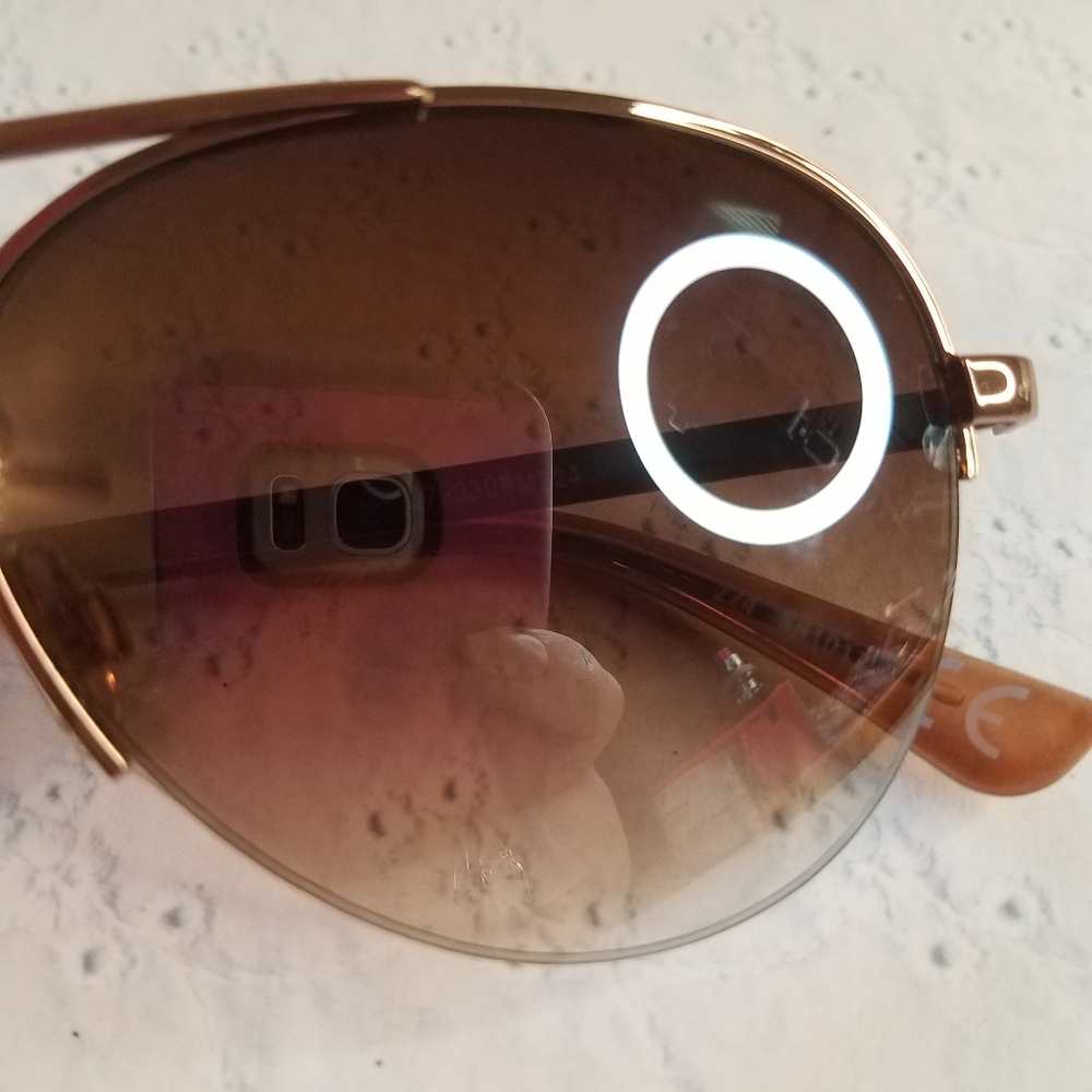 Dana Buchman Aviator sunglasses sb2 - Picture 8 of 8